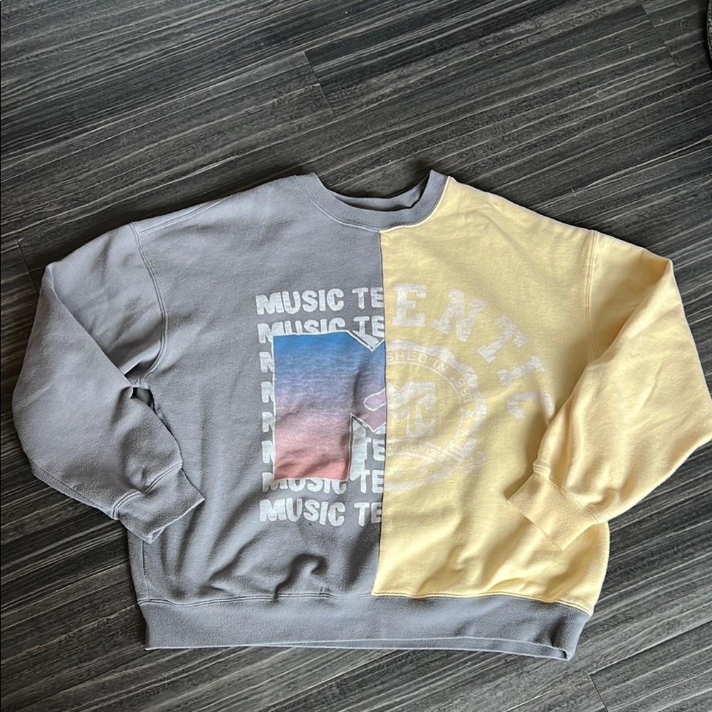MTV Viacom Inc Sweatshirt